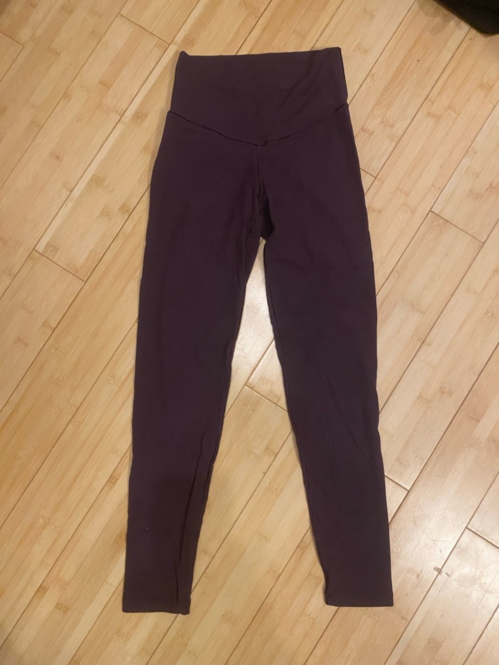 Aerie Plum Purple Ribbed Leggings